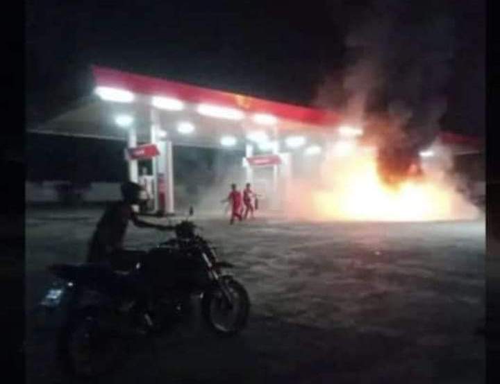 Terjadi Kebakaran Satu Unit Sepeda Motor di SPBU Sendawar, Kecamatan Semidang Alas Maras (SAM) Seluma