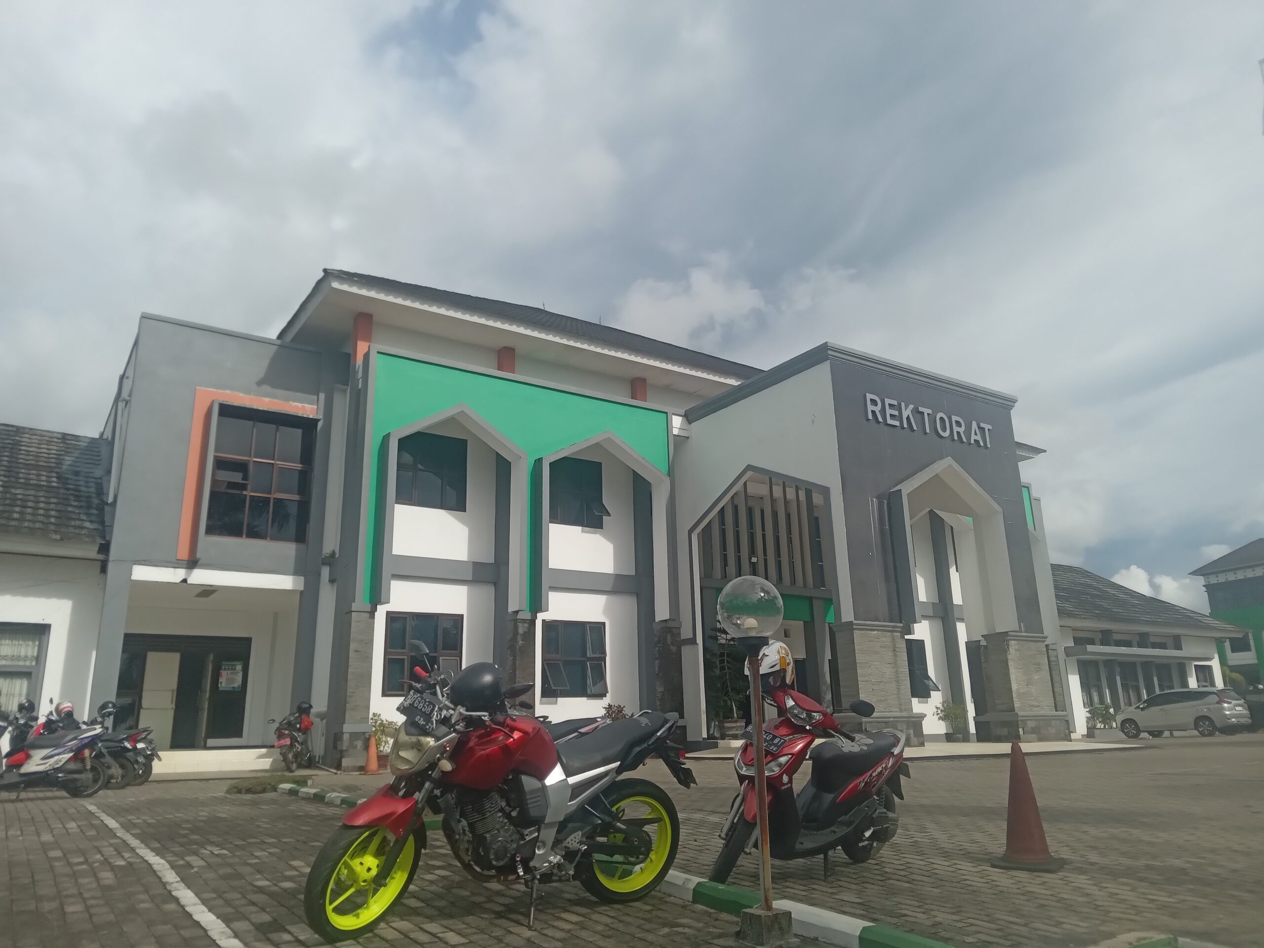 Sudah Tahu Belum, di UIN FAS Bengkulu, Adanya Peraturan Untuk Memperlihatkan STNK