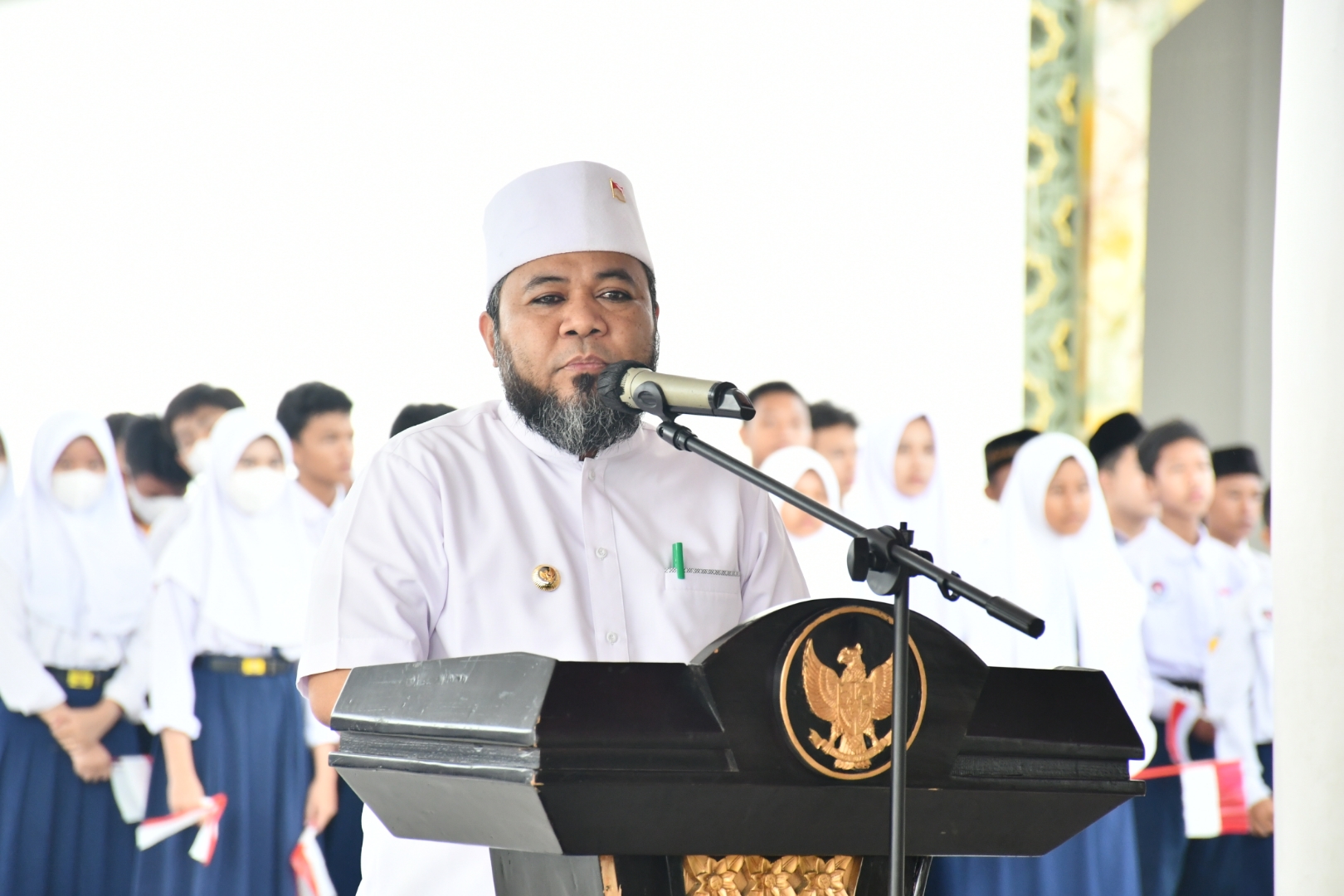 
Walikota Bengkulu Helmi Hasan, Upayakan Segala Cara Tangani Masalah Sampah Mengajak Kepala (OPD)