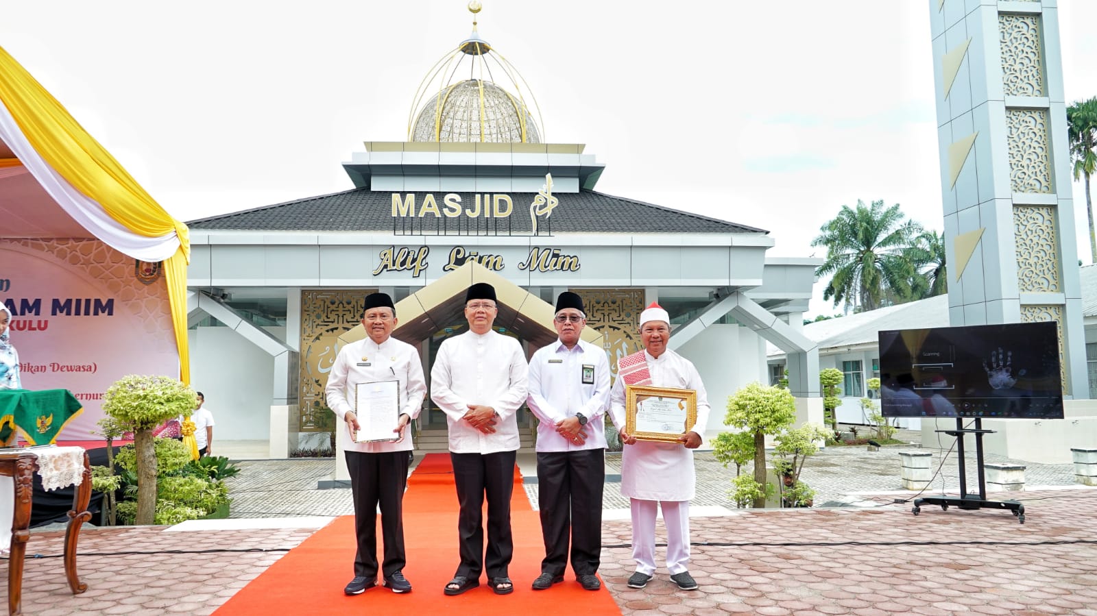 Pemprov Bengkulu Pemerintah, Gubernur Rohidin Meresmikan Masjid Alim Lam Mim 