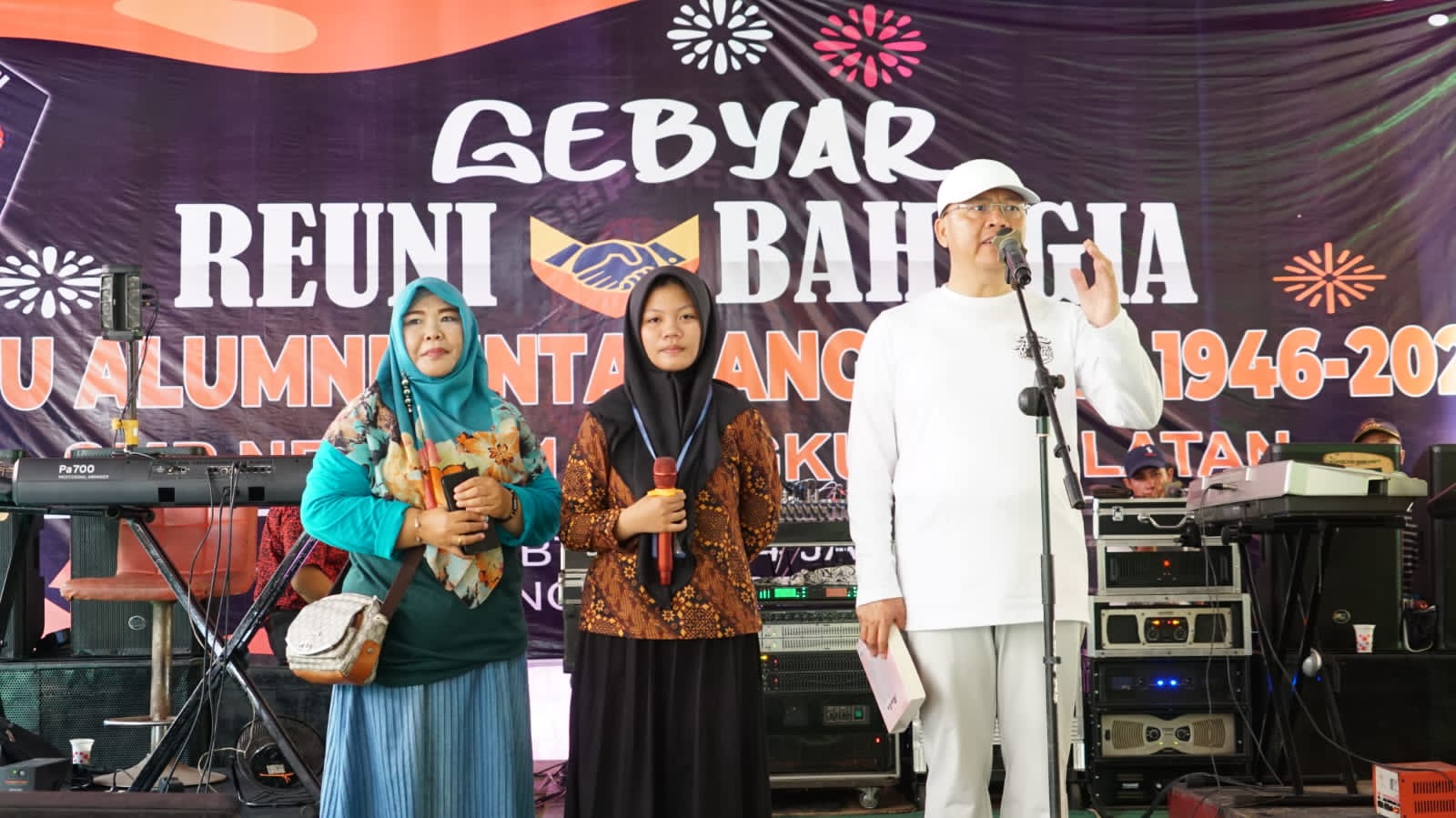 Gubernur Bengkulu Hadiri Temu Alumni SMPN 1 Manna Lintas Angkatan 2023