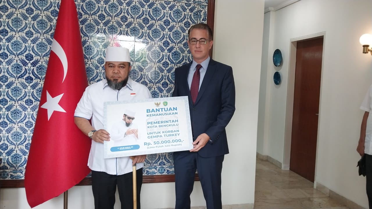 Walikota Bengkulu : Ayo Bantu Saudara Kita, Sedekah 2 Ribu Pemkot Terbang ke Turki