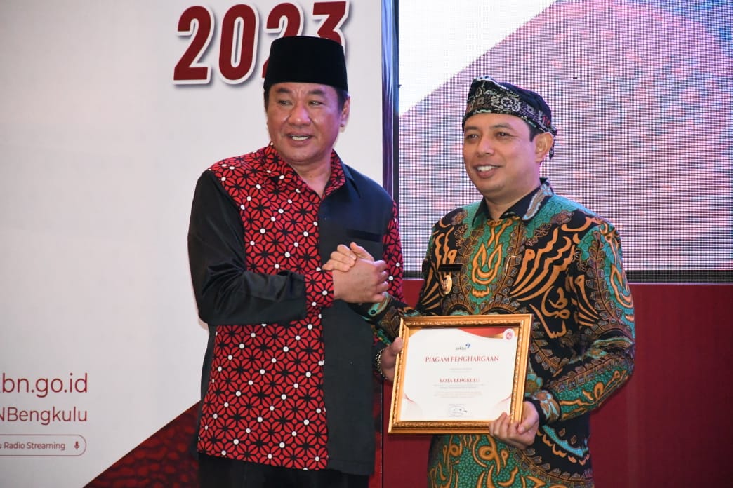 Selalu Dikucilkan, Wawali Malah Bawa Kota Bengkulu Tuai Penghargaan Peringkat Terbaik Dari BKKBN RI
