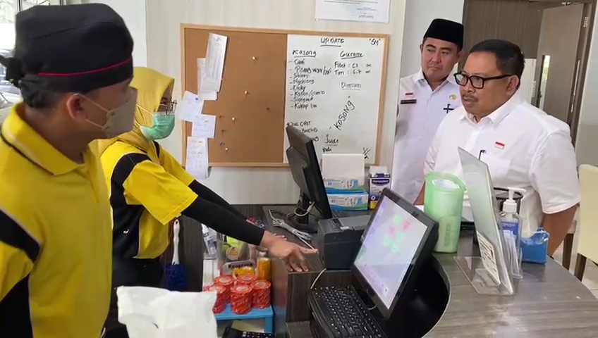 Sekda Sidak Penggunaan “Tapping Box” Dibeberapa Tempat Usaha di Kota Bengkulu