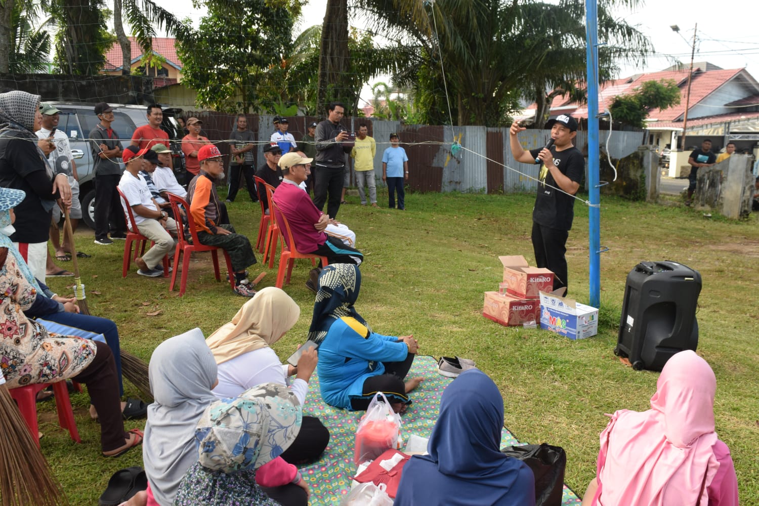 Wawali Dedy Tampung Keluhan Warga Padang Harapan, Hadiri Kegiatan Gotong Royong