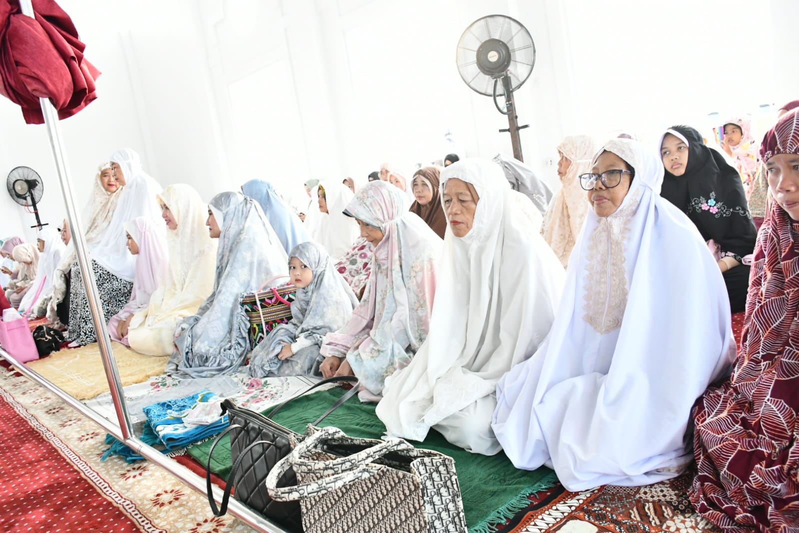 Warga Bengkulu, Senang Bisa Laksanakan Shalat Ied Bersama Walikota di Kota Merah Putih