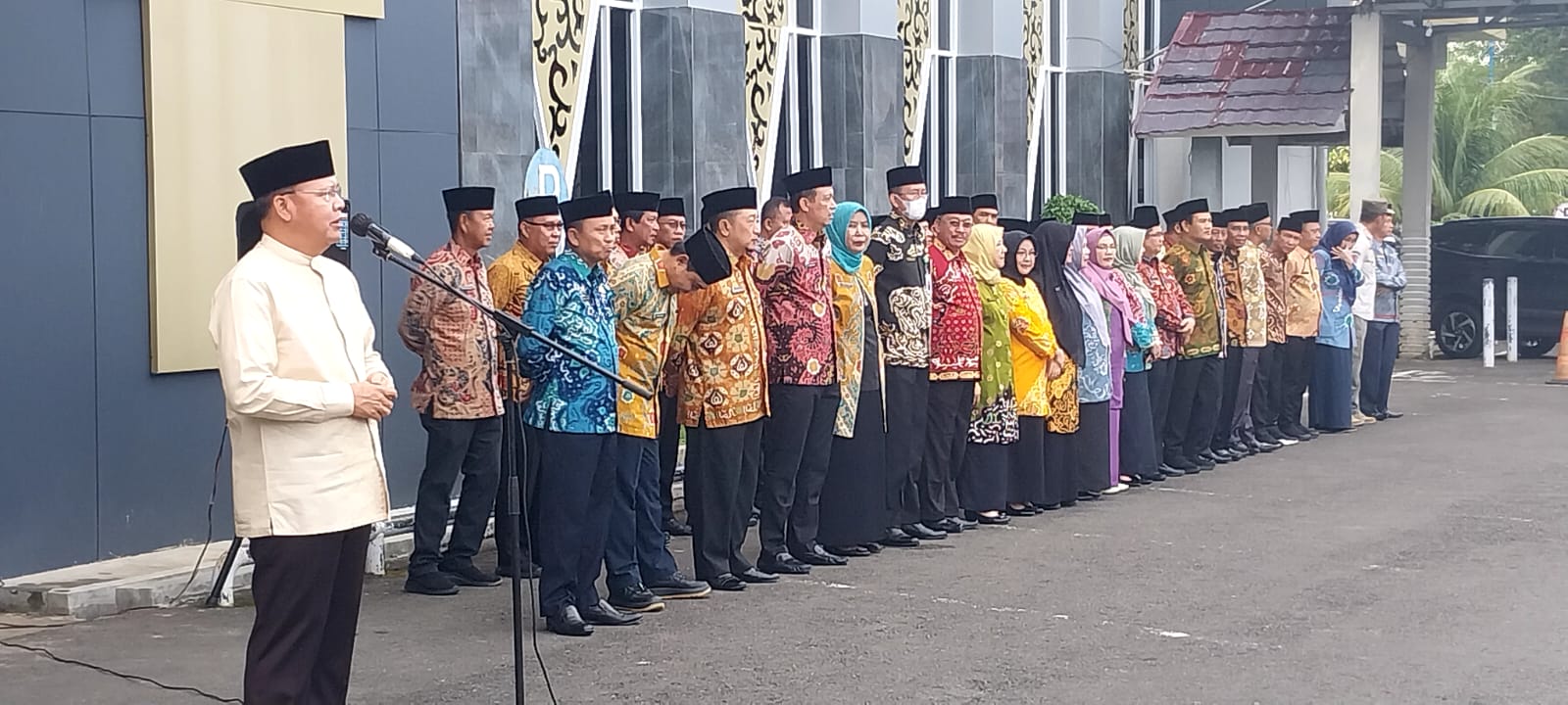 Apel Perdana Usai Lebaran, Seluruh ASN dan P3K Pemprov Bengkulu, di Pimpin Lansung Oleh Gubernur Rohidin