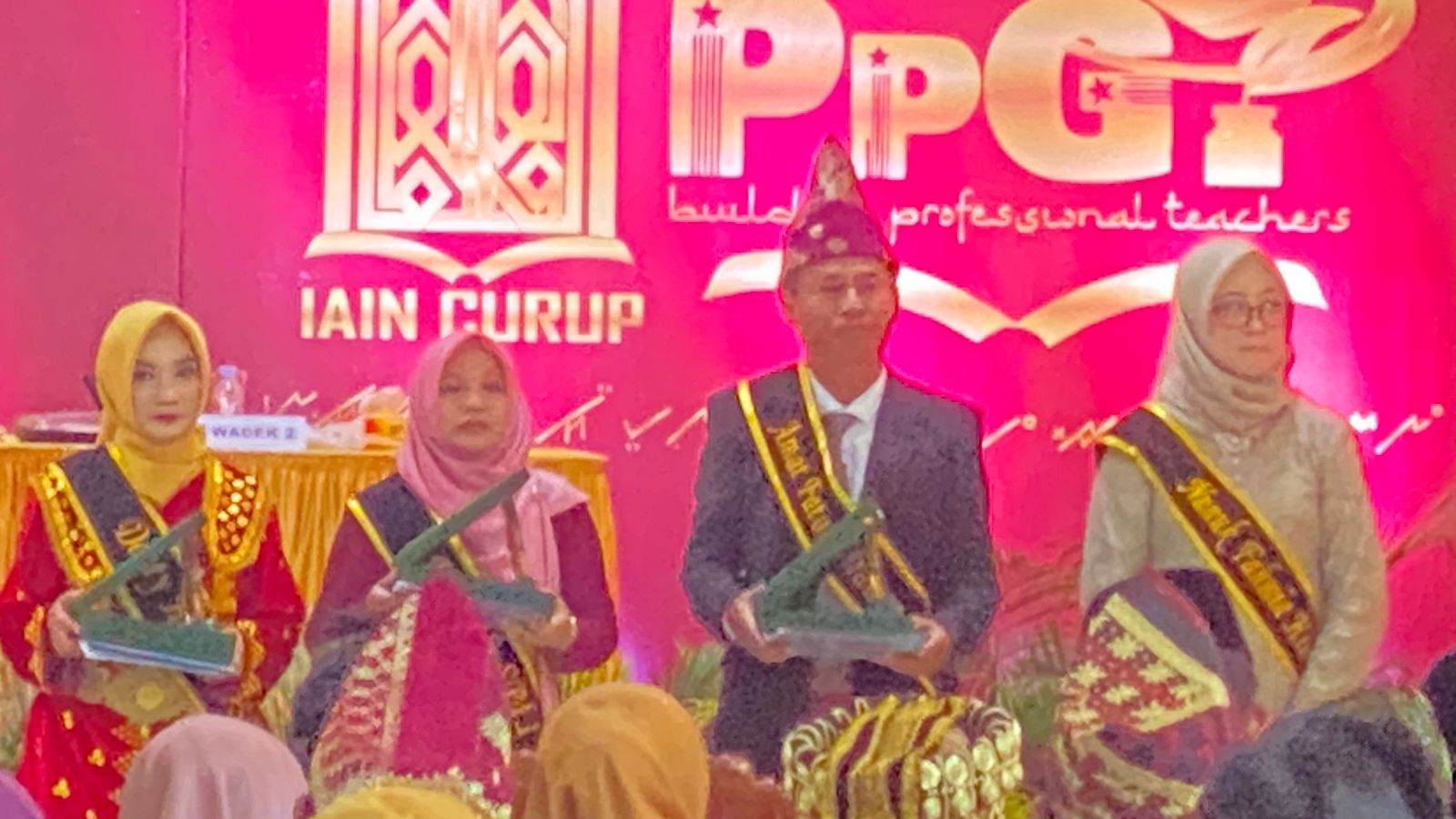 Mahasiswi IAIN Curup  Asal Bengkulu Utara di Nobatkan Sebagai Lulusan Terbaik dengan IPK 4,00