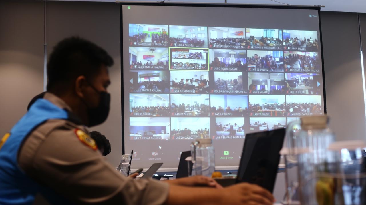 Perdana, Polri Bentuk Posko Monitoring Pantau Penerimaan Anggota Secara Realtime 
