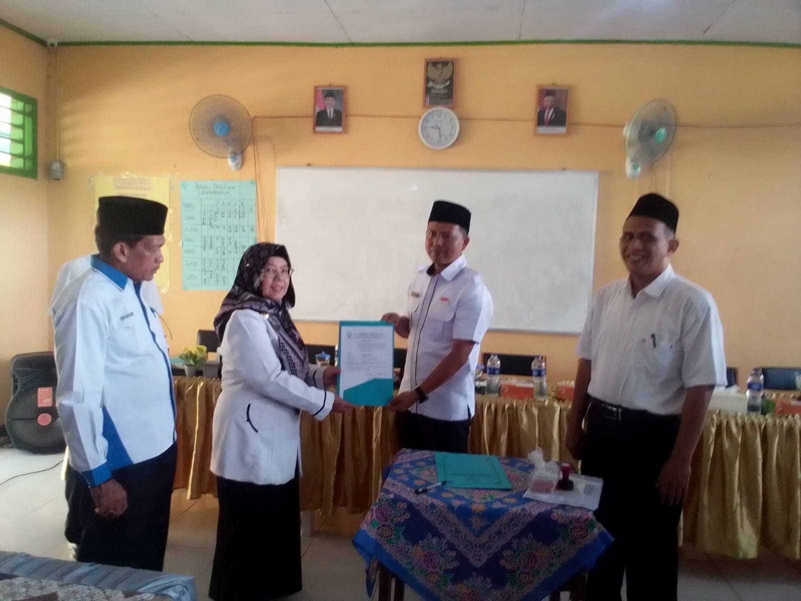 Kepala SMPN 10 Kota Bergeser, Asdiono: Siap Jalankan Program Positif Kepala Sekolah yang Lama