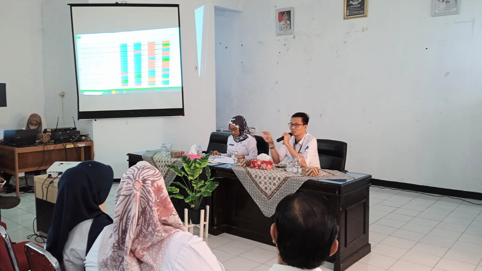 Dinas Kominfotik Provinsi Bengkulu Gelar Rapat Evaluasi Terhadap OPD Tim Publikasi Media