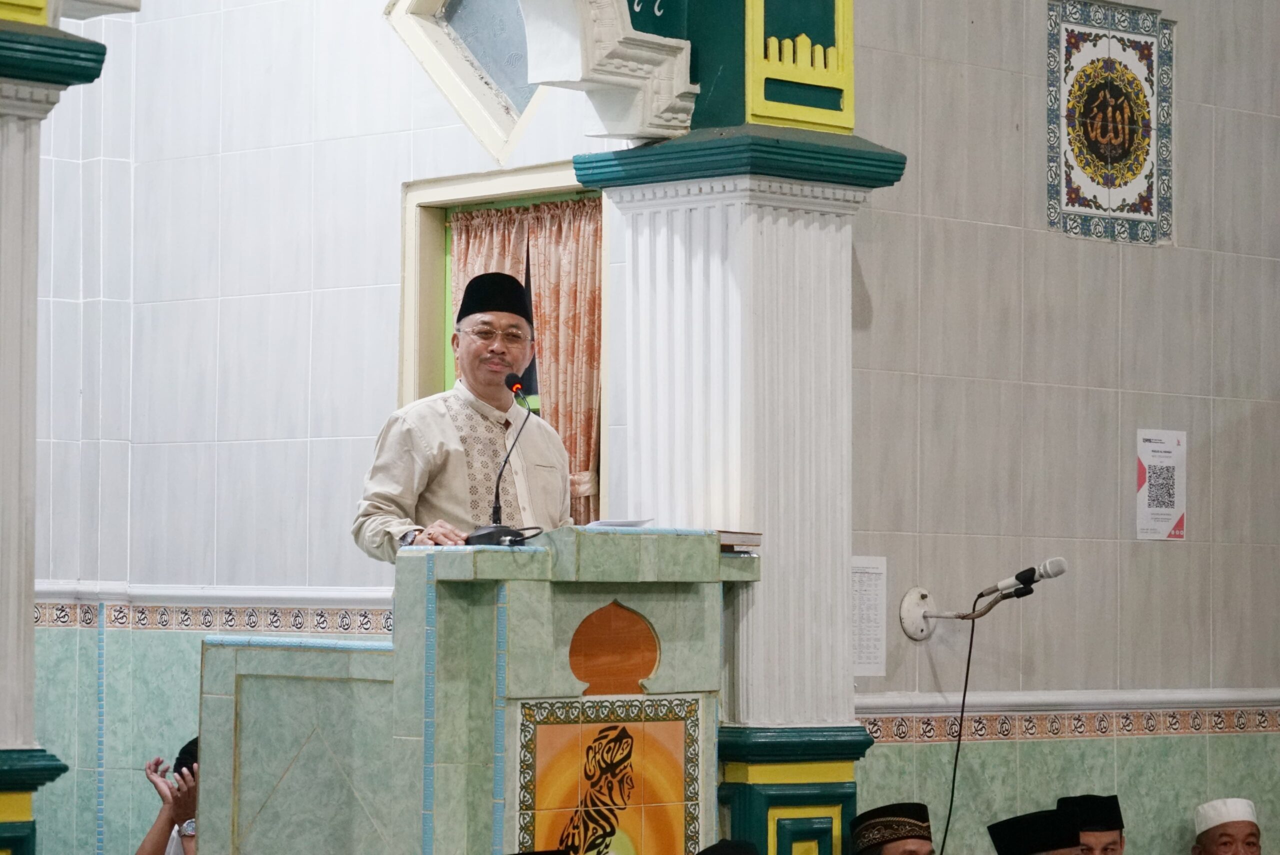 Safari Ramadhan 1445 Hijriah Pemprov Bengkulu, Gelontorkan Dana Hibah Untuk Pembangunan Masjid Al Hikmah.