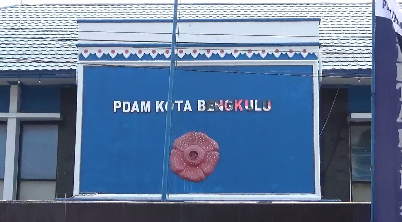 Pemkot Bersama PDAM Kota Bengkulu salurkan bantuan 2.500 sambungan rumah gratis