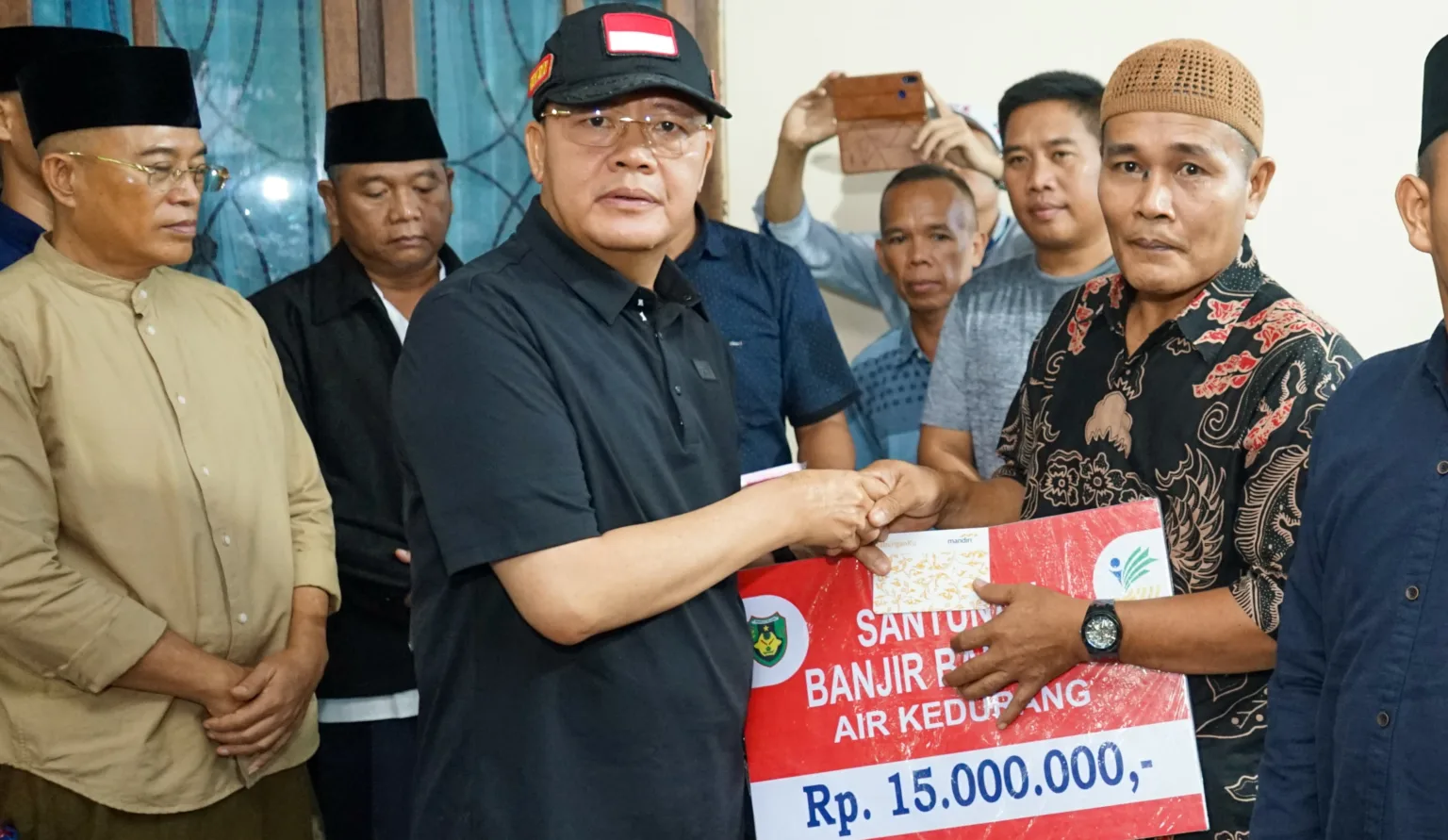 Gubernur Bengkulu Rohidin, Beri Bantuan Uang Duka Korban Tenggelam.