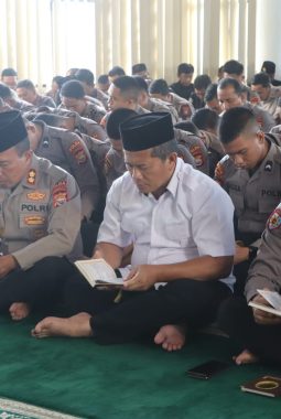Kapolda Bengkulu Hadiri Binrohtal Lintas Agama, Dorong Personel Berkarakter dan Humanis