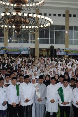 Tabligh Akbar Bersama Menteri Agama Berlangsung Khidmat, Kapolda Bengkulu Turut Hadir
