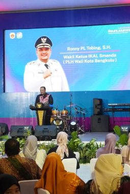 Plh Walikota Bengkulu Hadiri Reuni Akbar SMANDA Angkatan 1980–2025