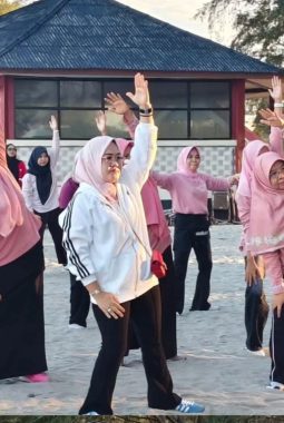 Tingkatkan Kekompakan, Kemenag Kota Bengkulu Gelar Olahraga Bersama