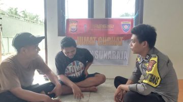 Tampung Keluhan Warga, Polsek Sukaraja Gelar Jumat Curhat di Desa Kayu Arang