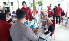 Polri Untuk Masyarakat : Polda Jatim Gelar Baksos dan Bakkes untuk Ribuan Warga di Nganjuk