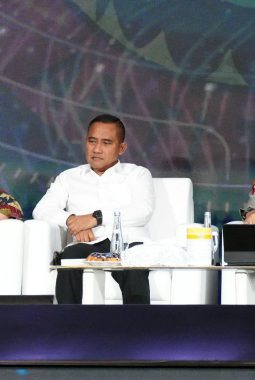 Wakapolri Bedah Buku “Gamifikasi Kekerasan dalam Teror Modern di Era Digital”, Tawarkan Cara Pandang Baru Membaca Ancaman di Era Digital