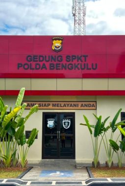 Kapolda Bengkulu Laksanakan Peninjauan dan Pengecekan Personel serta Sarana Prasarana di Mapolda Bengkulu
