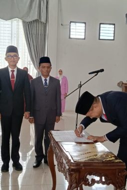 10 Pejabat Eselon II Pemkab Bengkulu Tengah Resmi Dilantik, Bupati Minta Tunjukkan Kinerja Nyata