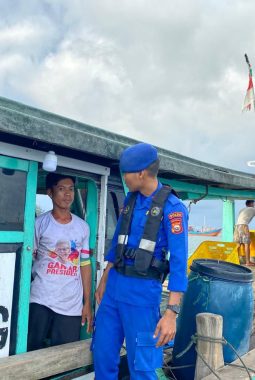 Ditpolairud Polda Bengkulu Patroli Perairan Teluk Sepang, Jaga Kamtibmas dan Himbau Nelayan Waspada Cuaca