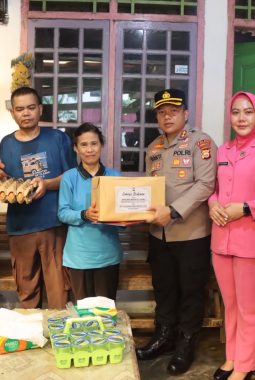 Kapolres Bengkulu Utara Gelar Anjangsana ke Purnawirawan dan Warakawuri Sambut Hari Bhayangkara ke-80