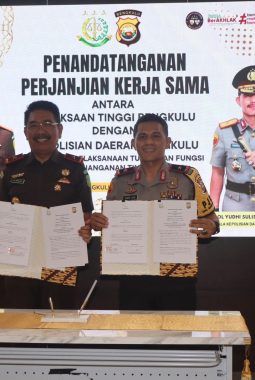 Kapolda Bengkulu Silaturahmi ke Kajati dan Teken PKS, Perkuat Koordinasi Penegakan Hukum