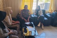 Imange: Bhabinkamtibmas Kelurahan Semarang Tindak Lanjuti Aduan Warga dengan Pendekatan Humanis