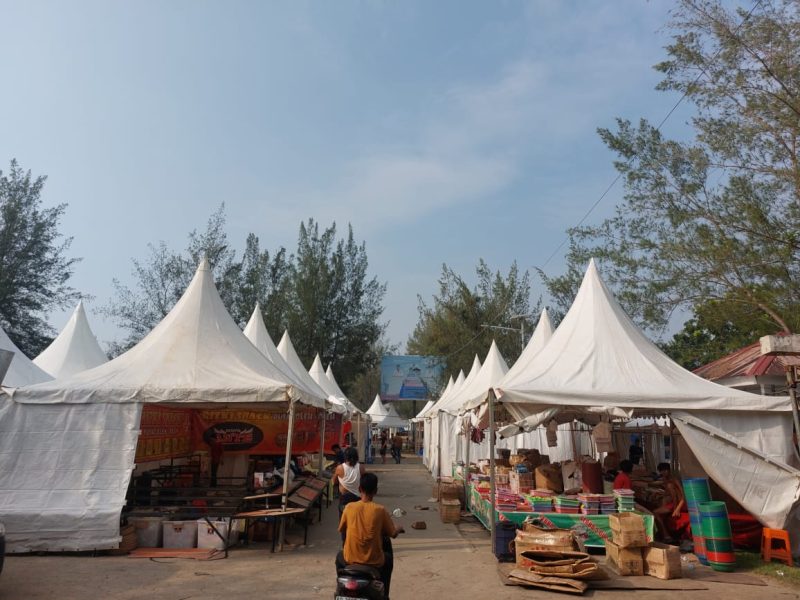 Image:  Ratusan Tenda Siluman,Diduga Lakukan Pungli di Festival Tabot 2026/ Sumber wartawan Rian