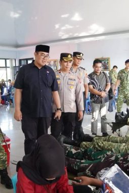 Pj Sekda Kota Bengkulu Apresiasi Bakti Sosial Kodim 0407 pada Peringatan HUT Ke-1 Kodam XXI/Radin Inten
