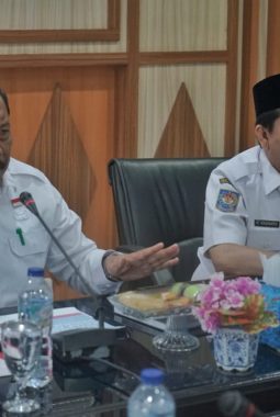 Pemprov Matangkan Rencana Penerapan Pajak Air Permukaan pada Perkebunan Kelapa Sawit