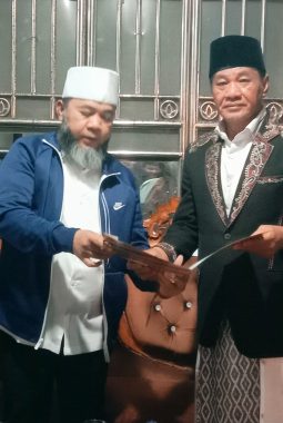 Gubernur Helmi Hasan, Hadiri  Takziah Malam Ketiga Almarhumah Anita Andriani