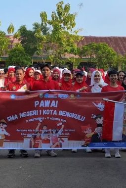SMA Negeri 1 Kota Bengkulu Meriahkan HUT Kemerdekaan RI dengan Beragam Perlombaan