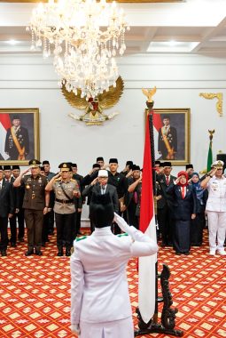 Gubernur Bengkulu Helmi Resmi Kukuhkan 28 Anggota Paskibraka Jelamg Hut RI Ke- 81 2026