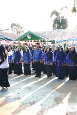 SD Negeri 24 Kota Bengkulu Gelar Upacara HUT ke-81 Kemerdekaan RI Belangsung dengan Khidmat